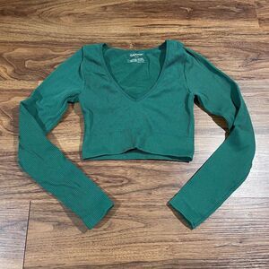GARAGE Ribbed Deep Plunge V Neck Crop Long Sleeve Top Womens Size XS Green